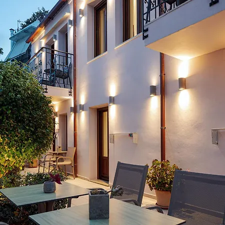 Philikon Luxury בית הארחה