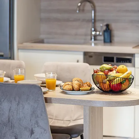 Philikon Luxury בית הארחה 4*