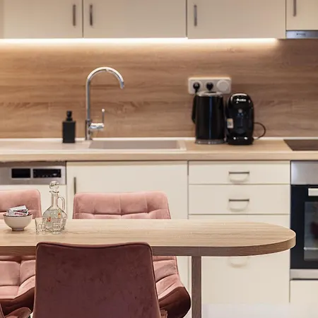 בית הארחה Philikon Luxury העיירה רתימנו