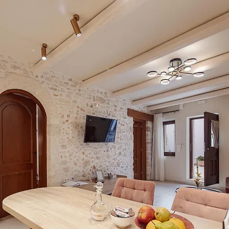 בית הארחה Philikon Luxury