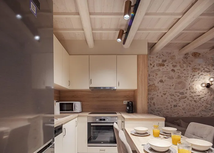 Konukevi Philikon Luxury